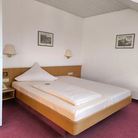 Garni Kiefer Hotel *